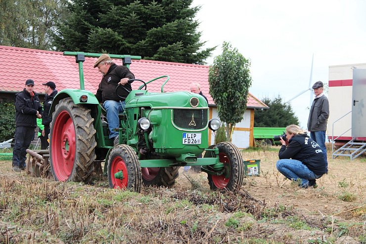 Trecker- und Oldtimertreffen - © Heidi Stork