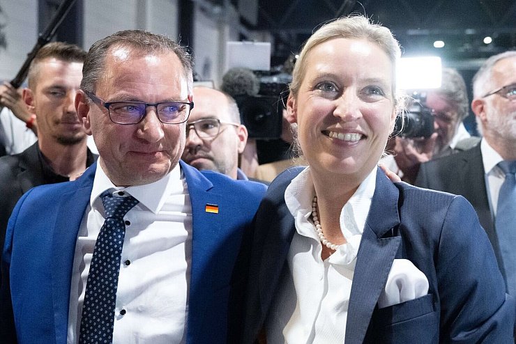 - &copy; Sebastian Kahnert/dpa