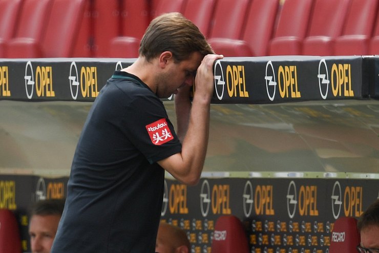 Entt&auml;uscht - &copy; Foto: Arne Dedert/dpa