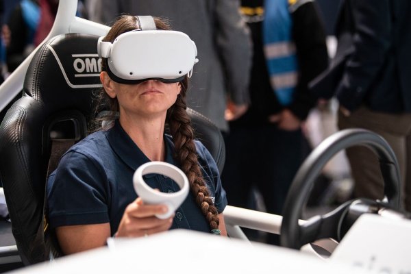 - © Swen Pförtner/dpa