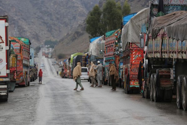 Pakistan hat nach eigenen Angaben 54 eindringende Terroristen an der Grenze zu Afghanistan getötet. (Symbolbild) - © Shafiullah Kakar/AP/dpa