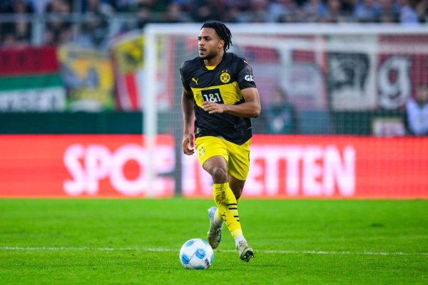 Borussia Dortmund hat Almugera Kabar mit einem Profivertrag ausgestattet. - © Tom Weller/dpa