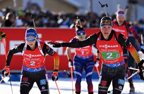 Als Duo erfolgreich: Franziska Preuß und Justus Strelow. - © Martin Schutt/dpa