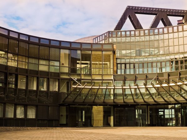 Würde bereits heute der neue NRW-Landtag gewählt, so kämen CDU und SPD auf jeweils 27 Prozentpunkte. - © Symbolbild: Pixabay