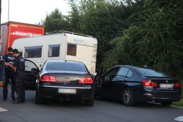 An einem Autobahn-Rastplatz bei Bonn wurde ein Ehepaar überfallen und schwer verletzt. - © Ralf Klodt/dpa