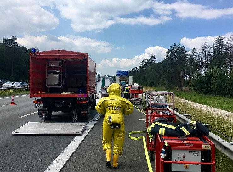 Gefahrgutunfall an der A2 bei Bielefeld. - © Jens Reichenbach