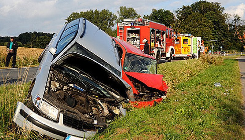 Schwerer Unfall auf der B66 auf Höhe des Rieperturms | Lokale