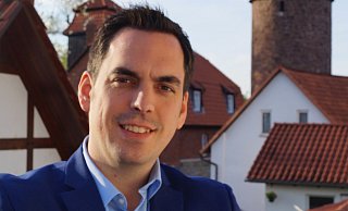 Torben Blome (32) will Lügdes neuer Bürgermeister werden. - Torben Blome Torben Blome (32) will Lügdes neuer Bürgermeister werden. - Torben Blome