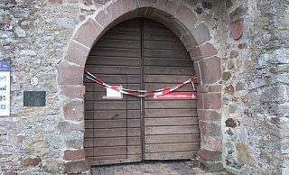 Seit Mitte Dezember dicht: Burg Sternberg. - Axel Bürger(LZ) Seit Mitte Dezember dicht: Burg Sternberg. - Axel Bürger(LZ)