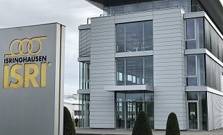 Isringhausen – hier der Stammsitz in der Grevenmarsch – fehlen derzeit 1,5 Millionen Euro Umsatz. Pro Tag. - Till Brand Isringhausen – hier der Stammsitz in der Grevenmarsch – fehlen derzeit 1,5 Millionen Euro Umsatz. Pro Tag. - Till Brand
