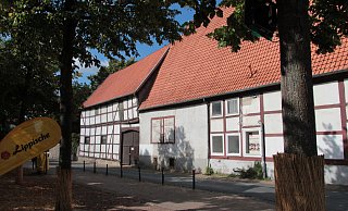 Die Alte Scheune am Lippegarten steht derzeit leer. Vor einigen Jahren gab es Pläne für eine Gastronomie, doch die Kosten waren zu hoch. - Carolin Brokmann-Förster Die Alte Scheune am Lippegarten steht derzeit leer. Vor einigen Jahren gab es Pläne für eine Gastronomie, doch die Kosten waren zu hoch. - Carolin Brokmann-Förster