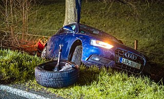Bei einem Unfall werden ein 28-jähriger und ein 20-jähriger Kalletaler schwer verletzt. - Freitag-TV/Tim Freitag