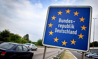 Nordrhein-Westfalen machte den Anfang und hob die Quarant&auml;ne-Vorschrift f&uuml;r R&uuml;ckkehrer aus den europ&auml;ischen Nachbarstaaten auf. Nun soll es eine bundesweit einheitliche Regelung geben. - Foto: Oliver Berg/dpa