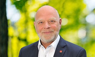 Rainer Friedrich ist seit 2004 Ortsbürgermeister in Heiligenkirchen. Mit dem Fraktionsvorsitz hat er auch den Aufsichtsratsvorsitz der städtischen Beteiligungsgesellschaft DetCon übernommen. - SPD Detmold Rainer Friedrich ist seit 2004 Ortsbürgermeister in Heiligenkirchen. Mit dem Fraktionsvorsitz hat er auch den Aufsichtsratsvorsitz der städtischen Beteiligungsgesellschaft DetCon übernommen. - SPD Detmold