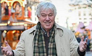 Ob jung oder alt - mit den Liedern von Rolf Zuckowski kann die Achtsamkeit auf der Straße geschärft werden. (Archivbild) - Jens Kalaene/dpa