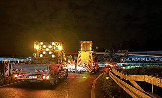 150 Meter Buschwerk m&uuml;ssen geschnitten werden wegen eines festgefahrenen Rotorblatts - --/7aktuell.de/S. W./dpa