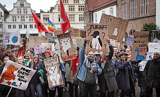 Engagiert fürs Klima: Bereits im März sind die Schüler wie hier in Lemgo auf die Straße gegangen. - Bernhard Preuss Engagiert fürs Klima: Bereits im März sind die Schüler wie hier in Lemgo auf die Straße gegangen. - Bernhard Preuss