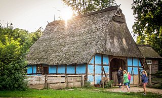 Das Hauslingshaus im Freilichtmuseum am Kiekeberg bei Hamburg. - Freilichtmuseum am Kiekeberg Das Hauslingshaus im Freilichtmuseum am Kiekeberg bei Hamburg. - Freilichtmuseum am Kiekeberg