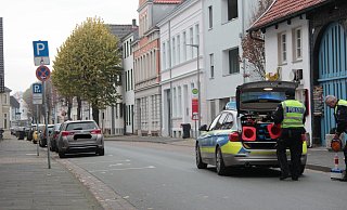 Die Polizei sperrt die Echterstraße ab Haferstraße/ Neue Torstraße. - Carolin Brokmann-Förster
