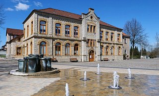In das Rathaus in Oerlinghausen will ein Kanidat der – laut Verfassungsschutz – rechtsextremen AfD als Verwaltungschef einziehen. Seine Kandidatur ist kürzlivh bekanntgegeben worden. Foto: Martin Düsterberg - Martin Düsterberg In das Rathaus in Oerlinghausen will ein Kanidat der – laut Verfassungsschutz – rechtsextremen AfD als Verwaltungschef einziehen. Seine Kandidatur ist kürzlivh bekanntgegeben worden. Foto: Martin Düsterberg - Martin Düsterberg