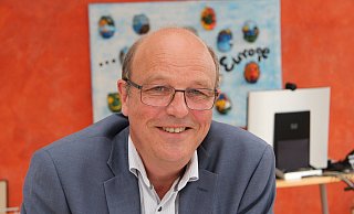 Bürgermeister Rainer Heller erklärt, welche Themen im zweiten Halbjahr 2020 anstehen. - Jana Beckmann Bürgermeister Rainer Heller erklärt, welche Themen im zweiten Halbjahr 2020 anstehen. - Jana Beckmann