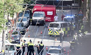 An einem Zebrastreifen wurde das Kind von einem Einsatzwagen der Polizei erfasst. - Jonas Roosens/Belga/dpa An einem Zebrastreifen wurde das Kind von einem Einsatzwagen der Polizei erfasst. - Jonas Roosens/Belga/dpa