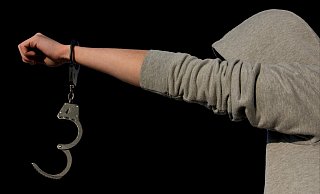 Ein Mann (30) ist vergangene Woche in Lemgo vorläufig in Gewahrsam genommen worden. Er soll eine Jugendliche sexuell belästigt haben. - Pixabay