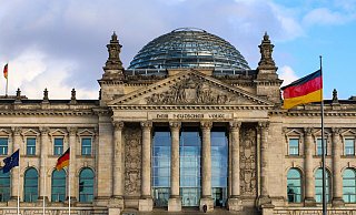 Nach dem Aus der Koalition fordern die lippischen CDU-Abgeordneten, die Vertrauensfrage alsbald zu stellen und den Weg für Neuwahlen freizumachen. - Pixabay
