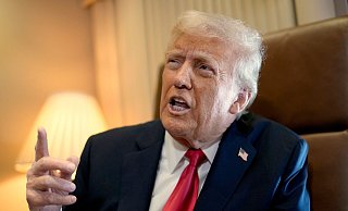 Trump bezeichnet die Begnadigungen als «großartige Sache für die Menschheit». - Ben Curtis/AP/dpa Trump bezeichnet die Begnadigungen als «großartige Sache für die Menschheit». - Ben Curtis/AP/dpa