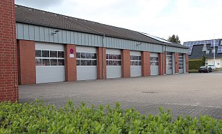 Das Feuerwehrgerätehaus in Augustdorf an der Haustenbecker Straße muss saniert werden. - Cordula Gröne