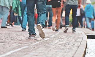 Im Fokus des Fußverkehrschecks in Kalletal standen die Ortsteile Hohenhausen und Langenholzhausen. Damit möchte die Gemeinde den Fußverkehr vor Ort nachhaltig fördern und sicherer gestalten. - Symbolbild: Pixabay Im Fokus des Fußverkehrschecks in Kalletal standen die Ortsteile Hohenhausen und Langenholzhausen. Damit möchte die Gemeinde den Fußverkehr vor Ort nachhaltig fördern und sicherer gestalten. - Symbolbild: Pixabay