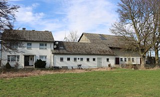 Der Aussiedlerhof aus Brilon soll demnächst ins Detmolder Freilichtmuseum umziehen. - LWL Der Aussiedlerhof aus Brilon soll demnächst ins Detmolder Freilichtmuseum umziehen. - LWL