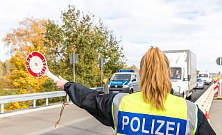 Die Zahl der unerlaubten Einreisen nach Deutschland ist nach Angaben von Innenministerin Faeser von Oktober auf November zurückgegangen. - Frank Hammerschmidt/dpa Die Zahl der unerlaubten Einreisen nach Deutschland ist nach Angaben von Innenministerin Faeser von Oktober auf November zurückgegangen. - Frank Hammerschmidt/dpa