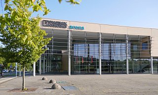 Wird moderner: Die Phoenix-Contact-Arena in Lemgo wird auf den neusten Stand der Technik gebracht. - Kreis Lippe Wird moderner: Die Phoenix-Contact-Arena in Lemgo wird auf den neusten Stand der Technik gebracht. - Kreis Lippe