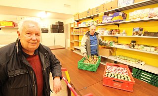 Dieter Schnitger (links) und Heinz-Günter Petig stehen in den Tafel-Räumen im Dörentruper Bürgerhaus. - Archivfoto: Jens Rademacher Dieter Schnitger (links) und Heinz-Günter Petig stehen in den Tafel-Räumen im Dörentruper Bürgerhaus. - Archivfoto: Jens Rademacher