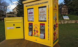 Vorbild Bavenhausen? In dem Kalletaler Dorf steht bereits ein Bienenfutterautomat. - Heimatverein Bavenhausen