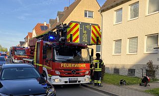 Die Feuerwehr r&uuml;ckte in die Pinneichenstra&szlig;e an. - Jens K&ouml;lker