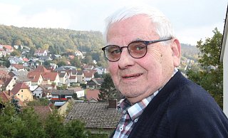Hans Brinkmann ist das dienstälteste Kreistagsmitglied. Nach 41 Jahren ununterbrochener Mitgliedschaft hat der streitbare Oerlinghauser jetzt seinen Hut genommen. - Marianne Schwarzer