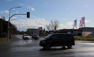 Viel Baustellenverkehr fährt über die Liebigstraße zum Campus. Doch aussperren lässt der sich so einfach nicht. - Katrin Kantelberg