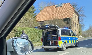 Die Hamelner Straße zwischen Lemgo und Dörentrup wurde kurzzeitig gesperrt. - Axel Bürger Die Hamelner Straße zwischen Lemgo und Dörentrup wurde kurzzeitig gesperrt. - Axel Bürger