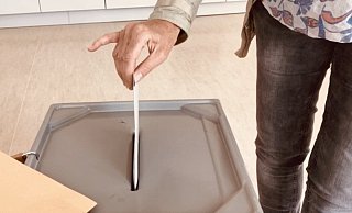 Die knapp 100.000 Lipperinnen und Lipper haben in diesem Jahr Briefwahl beantragt, die übrigen 170.000 sind an die Wahlurne gerufen. - Archivfoto: Henning Brettmeier