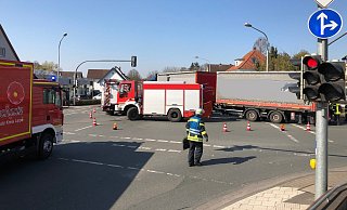 Bei einem Unfall auf der Richard-Wagner-Straße in Lemgo ist eine Frau schwer verletzt worden. - Till Brand