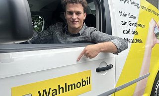Das LZ-Wahlmobil ist vor Ort. - Cordula Gröne Das LZ-Wahlmobil ist vor Ort. - Cordula Gröne