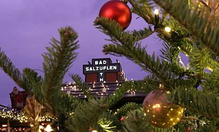 Wohin zum Weihnachtstraum 2020? Er findet entweder auf dem Salzhof oder im Kurpark statt. - Vera Gerstendorf-Welle Wohin zum Weihnachtstraum 2020? Er findet entweder auf dem Salzhof oder im Kurpark statt. - Vera Gerstendorf-Welle