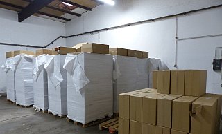 Diese akkurat verpackte Menge an unverzollten Zigaretten haben Fahnder in Bad Salzuflen sichergestellt.  - Zoll