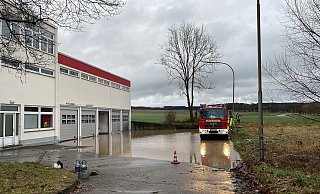 Land unter im Feuerwehr Gerätehaus in Remmighausen. - Freitag Medien Gruppe