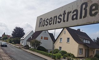 Wird umfassend saniert: die Rosenstraße in Bösingfeld. - Sylvia Frevert(LZ) Wird umfassend saniert: die Rosenstraße in Bösingfeld. - Sylvia Frevert(LZ)