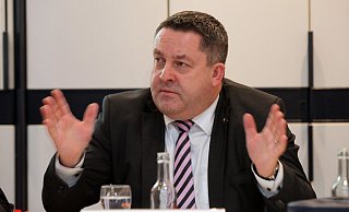 Landrat Dr. Axel Lehmann &auml;u&szlig;ert sich zur Kritik der Lemgoer Christdemokraten. - Archiv: Bernhard Preu&szlig;