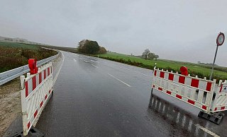 Die Markierung ist schon drauf. Noch im November will die Stadt Steinheim die neugebaute L827 und die Lother Straße wieder für den Verkehr freigeben. - Madita Schellenberg