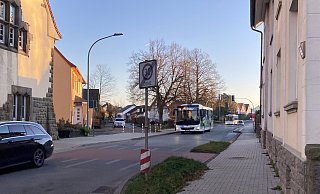 Tempo 30 wird k&uuml;nftig f&uuml;r alle Verkehrsteilnehmer vor der Turmschule auf der Leopoldstaler Stra&szlig;e gelten. - Cordula Gr&ouml;ne